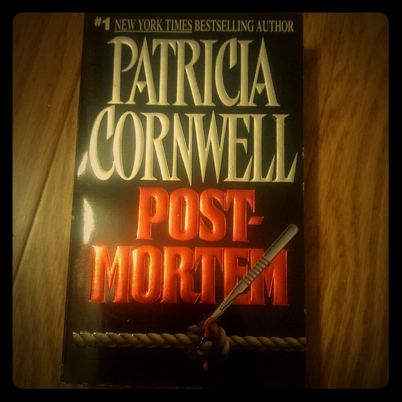 Post-mortem by Patricia Conrnwell - Picture 1 of 1